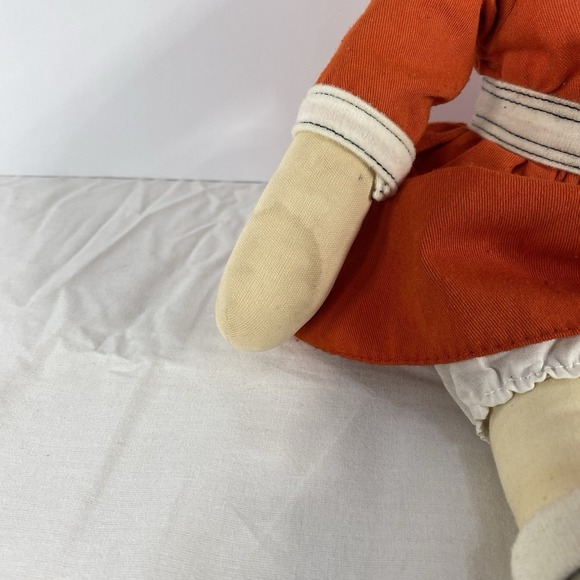Vintage 1982 Little Orphan Annie 17" Rag Doll  Knickerbocker Toy Applause - Picture 5 of 10